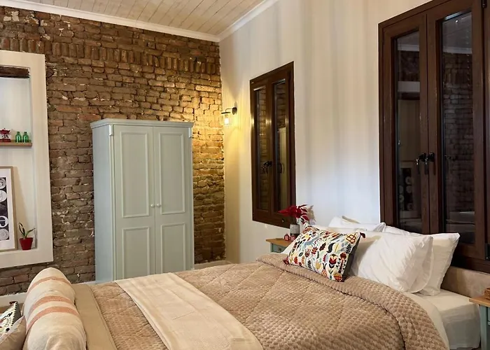 Aprosmeno Jacuzzi House 7 アパート