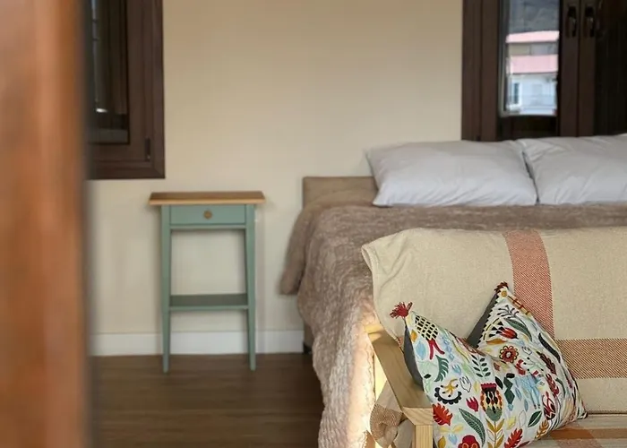 Aprosmeno Jacuzzi House 7 *