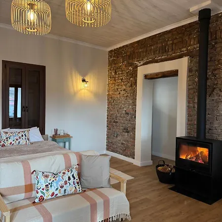 Aprosmeno Jacuzzi House 7 Daire Agros