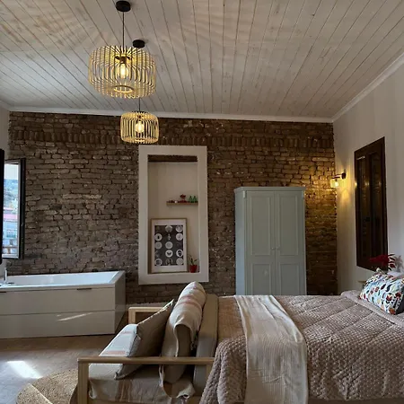 Aprosmeno Jacuzzi House 7 Daire *