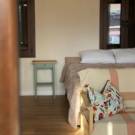 Aprosmeno House 7 *