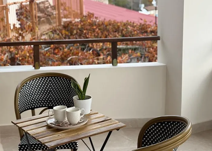 Aprosmeno Jacuzzi House 7 Daire